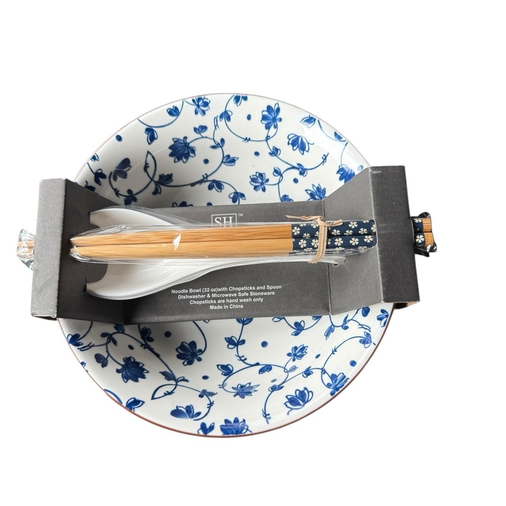 SH Home Blue Ditzy Floral Ceramic Ramen Noodle Bowl 32oz Chopsticks And Spoons‎